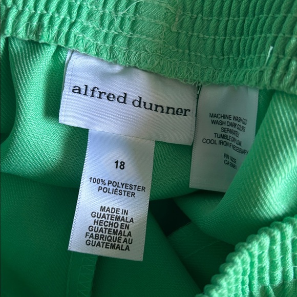 NWT Alfred Dunner palm green pull on pants size 18 - Picture 4 of 4